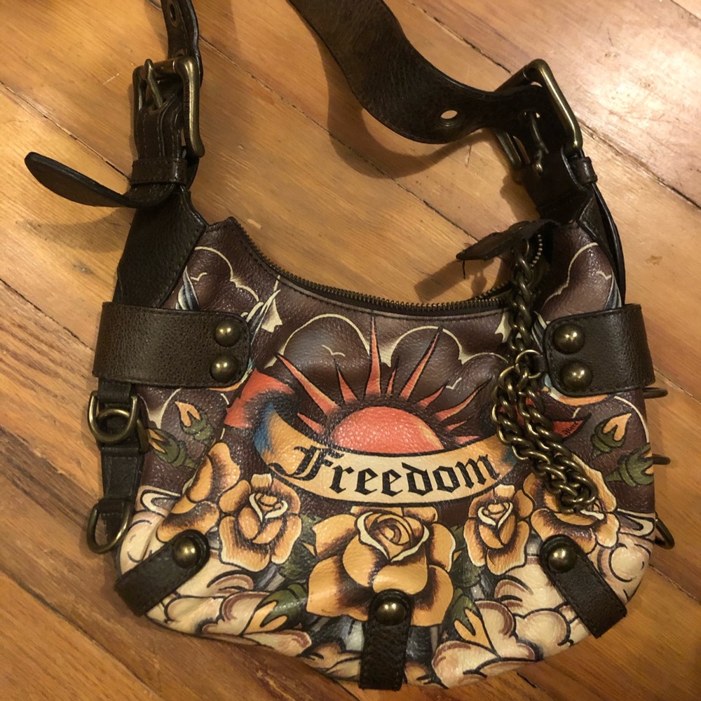 Isabella Fiore Freedom purse